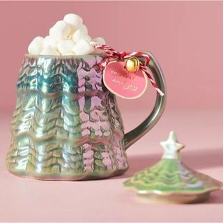 Lidded Christmas tree mug.
