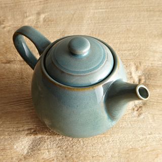 blue colour tea pot