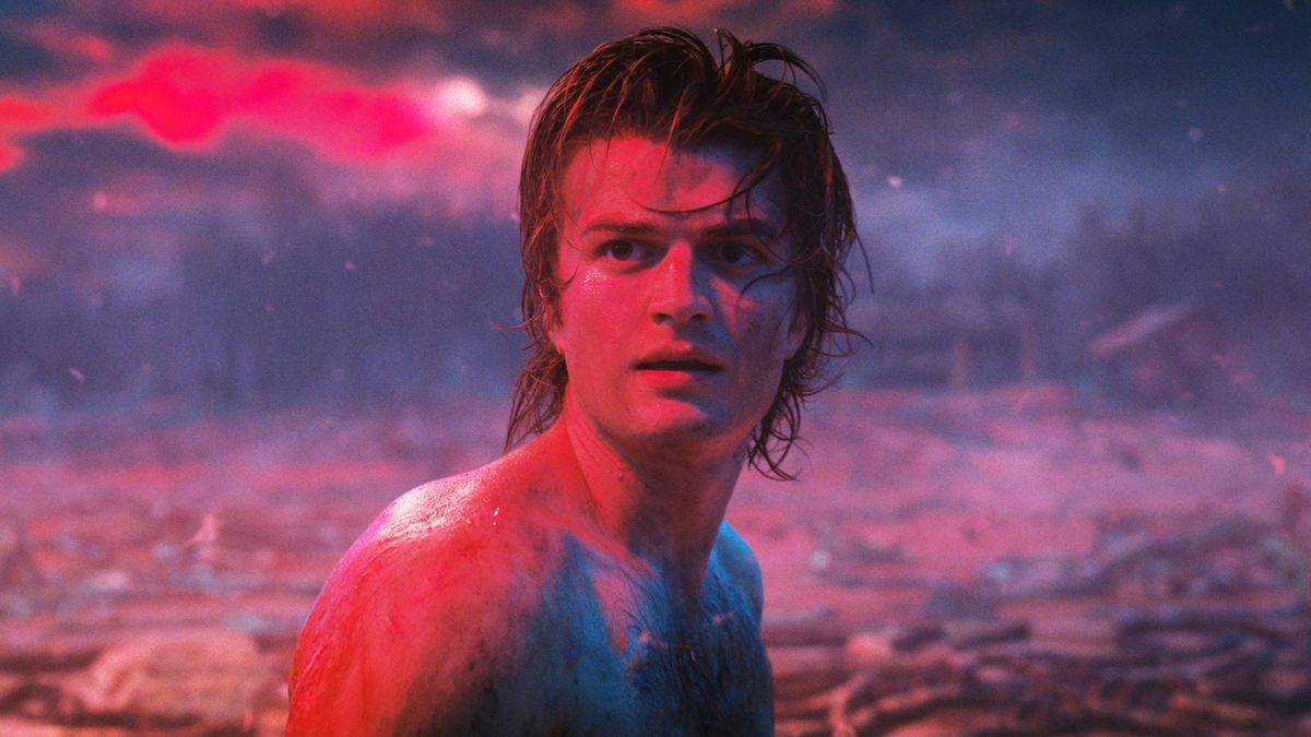 Joe Keery in Stranger Things 4