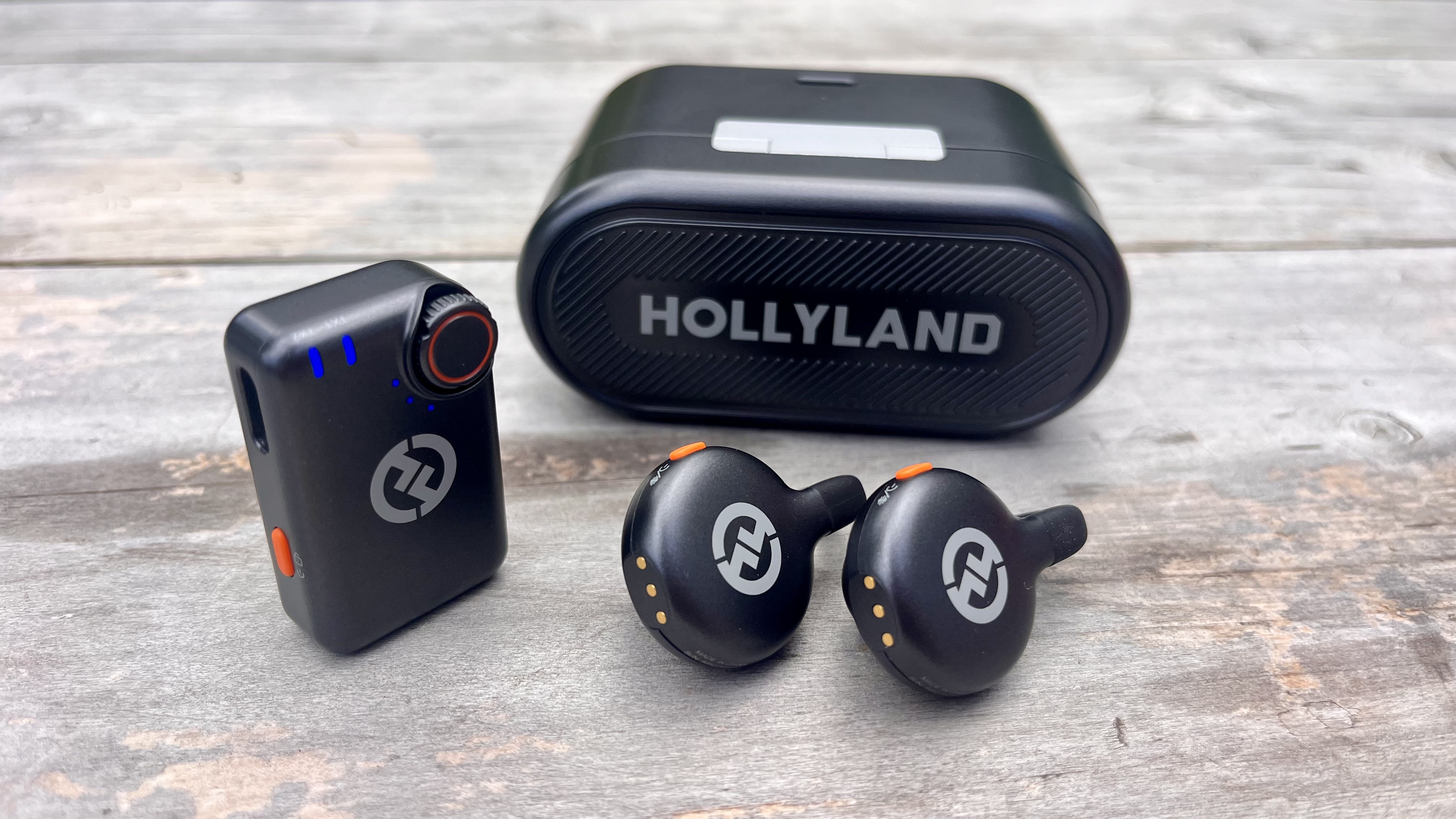 Hollyland Lark M2S wireless mic kit