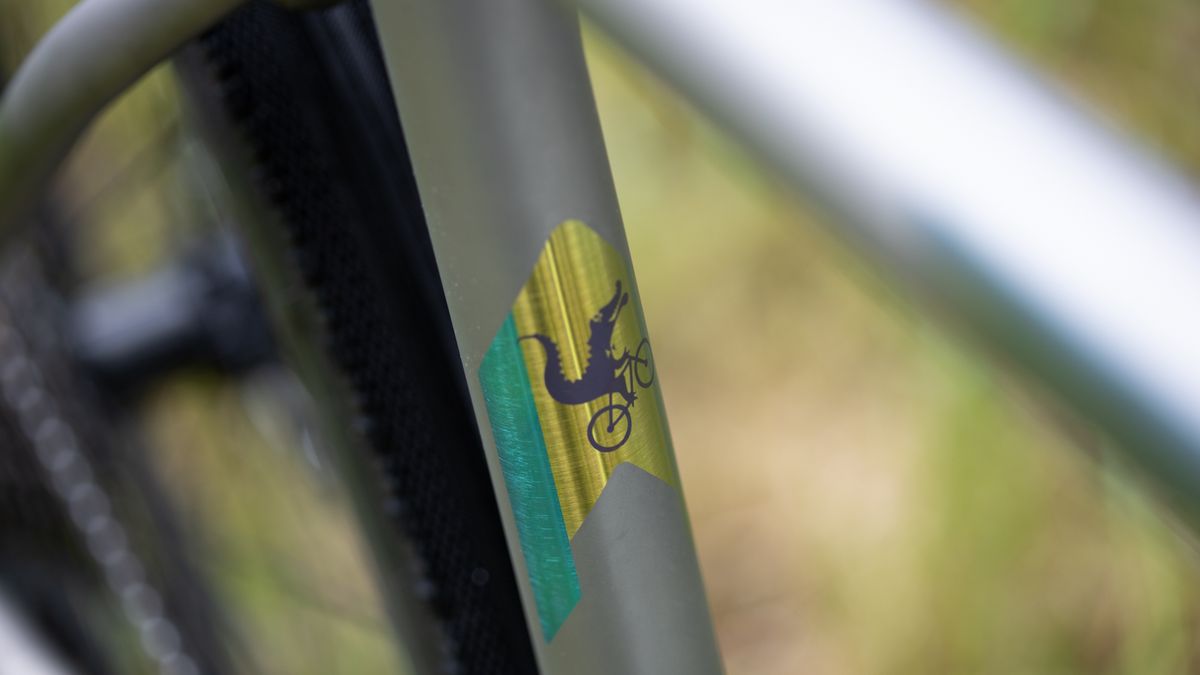 Moots Routt RSL detail of Trans Am finish