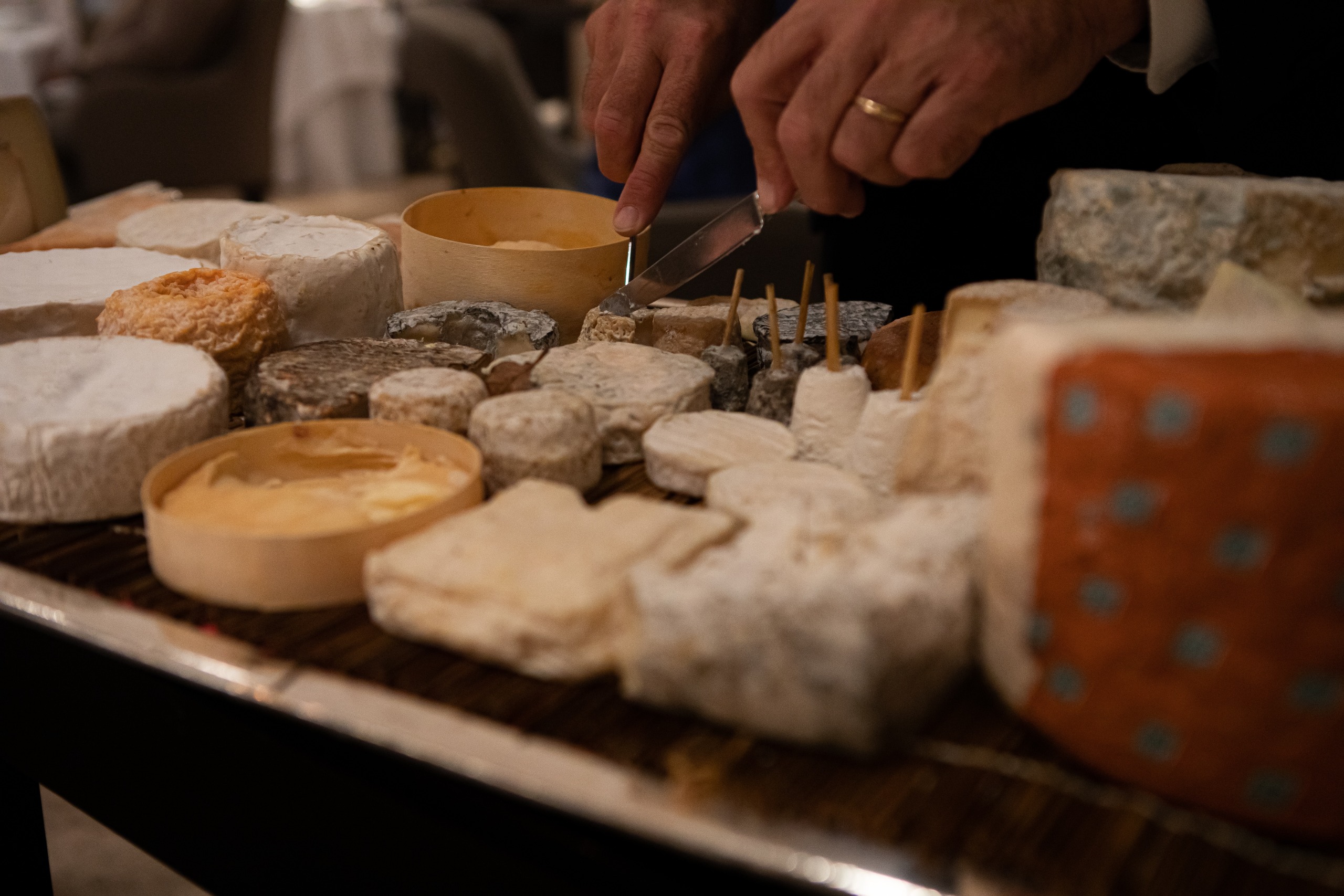 Hostellerie de Levernois cheese trolley