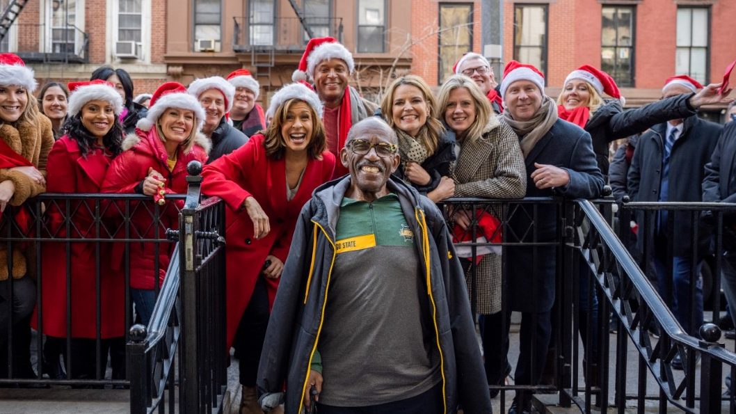 Al Roker seranaded by Today show staffers