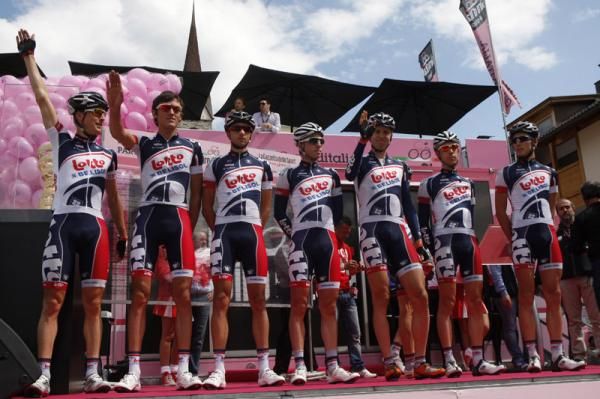 Lotto-Belisol riders are honoured at the start of stage 17