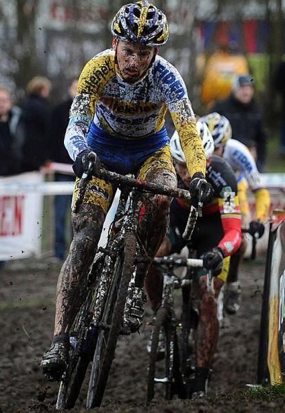 Kevin Pauwels (Telenet-Fidea) in the lead in Essen.