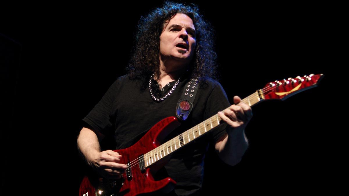 Vinnie Moore