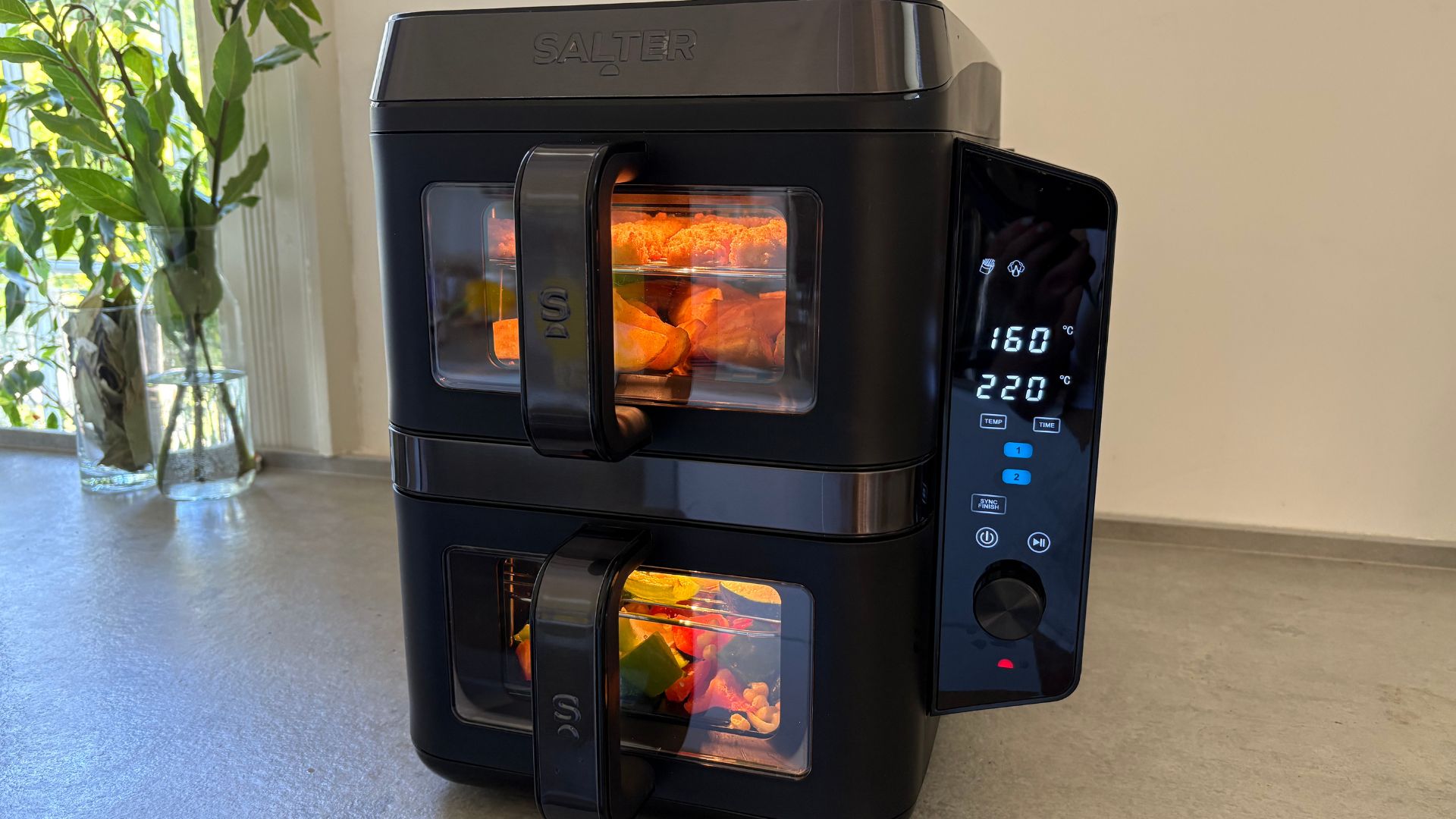 Salter VertiCook Air Fryer cooking