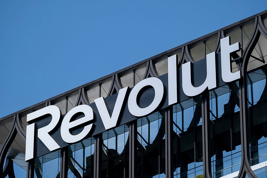Revolut IPO - Company logo on Canary Wharf skyscraper