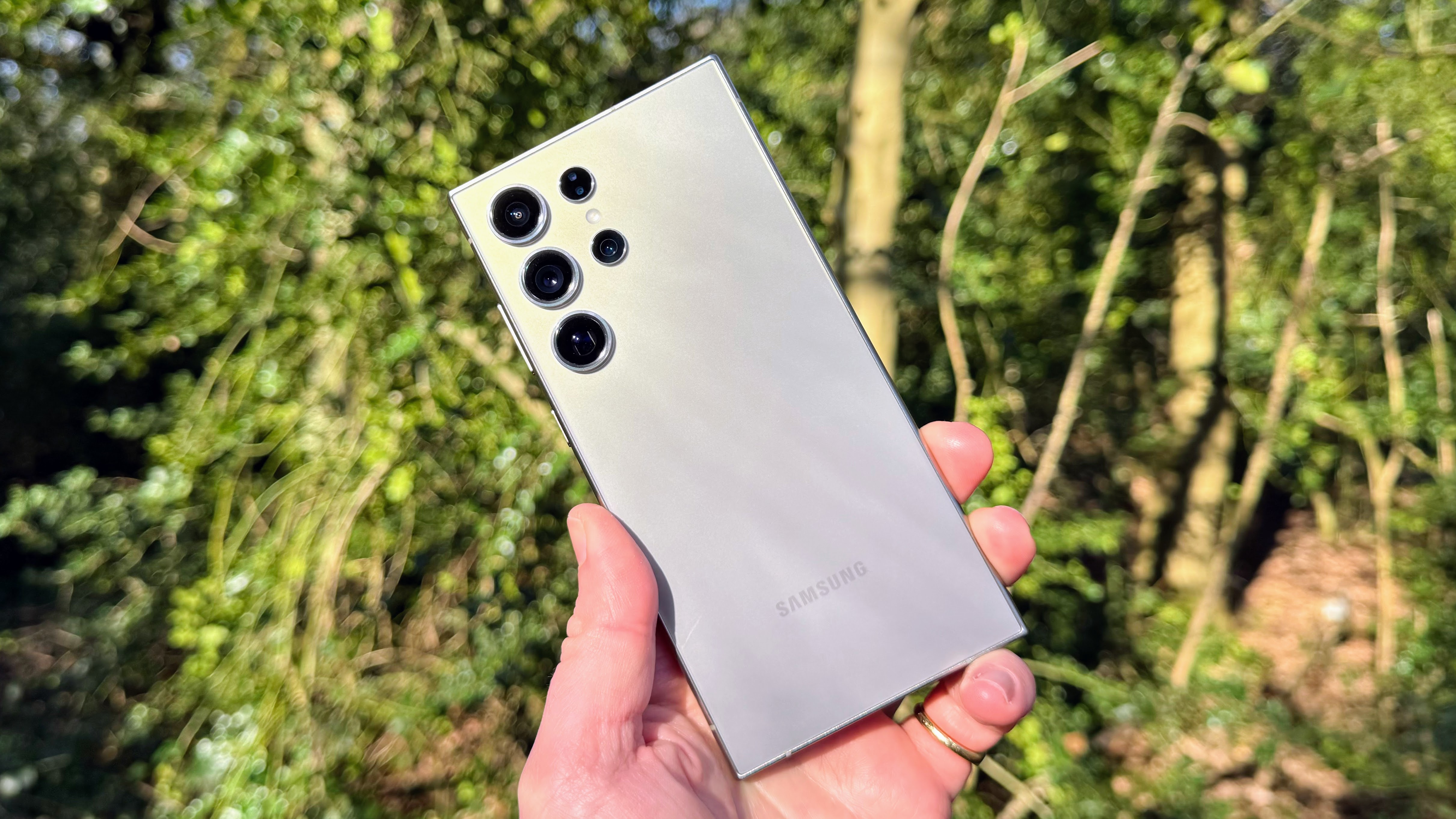 I Thought Titanium On Phones Was Nonsense Until I Tried The IPhone 15 