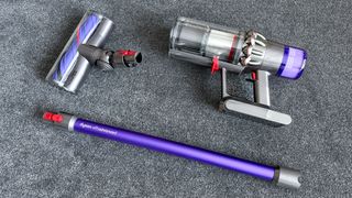 Dyson V11 Advanced review