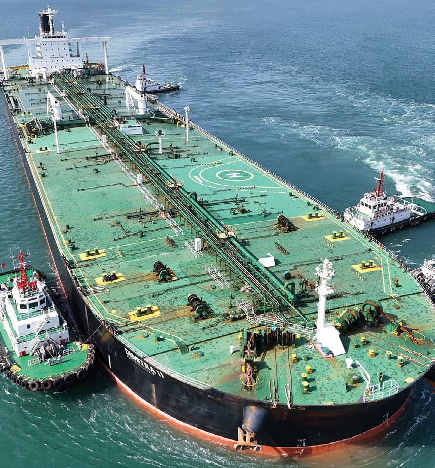 Photo of an oil tanker