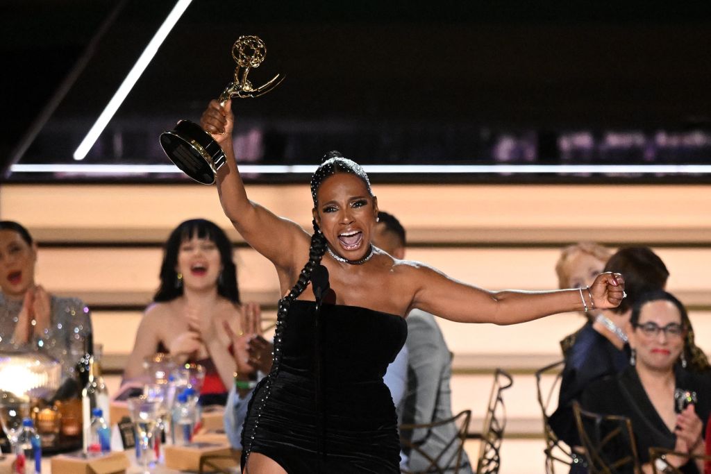 The daily gossip: Sheryl Lee Ralph wins the Emmys by breaking into song ...