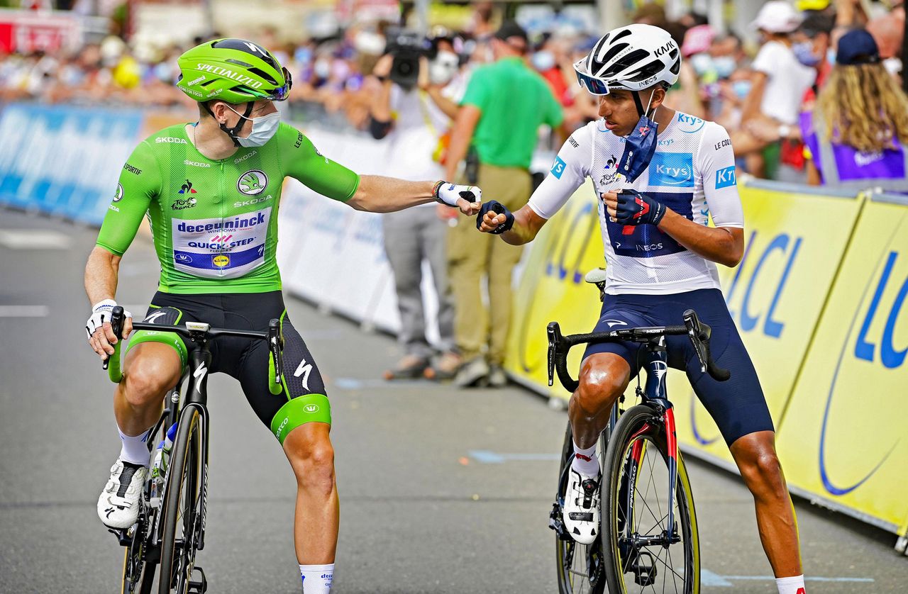 Tour de France 2020 107th Edition 12th stage Chauvigny Sarran km 218 10092020 Egan Bernal COL Team Ineos Sam Bennett IRL Deceuninck Quick Step photo poolBettiniPhoto2020