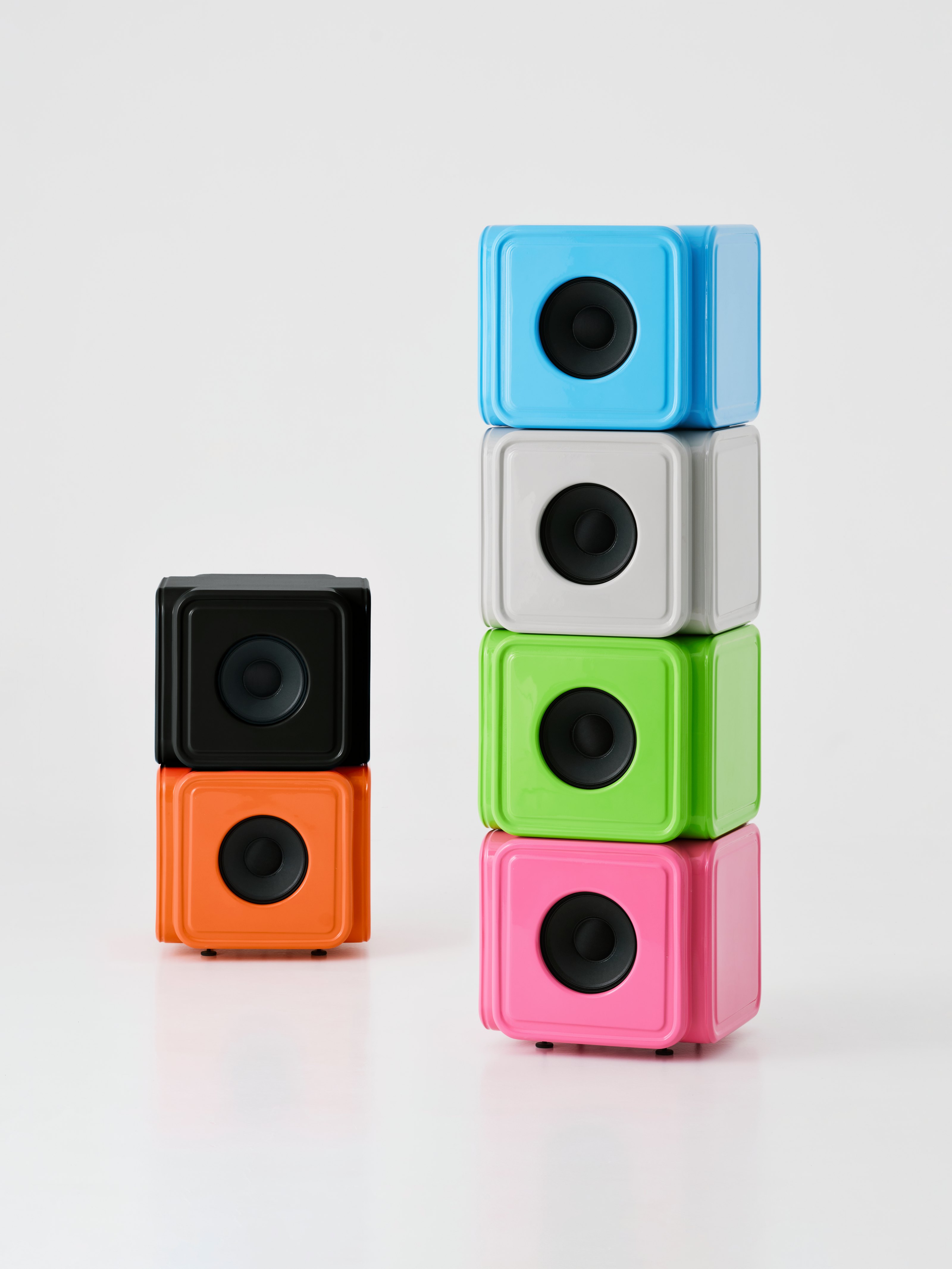 AA67 speaker by Alaksa Alaska and Caliper