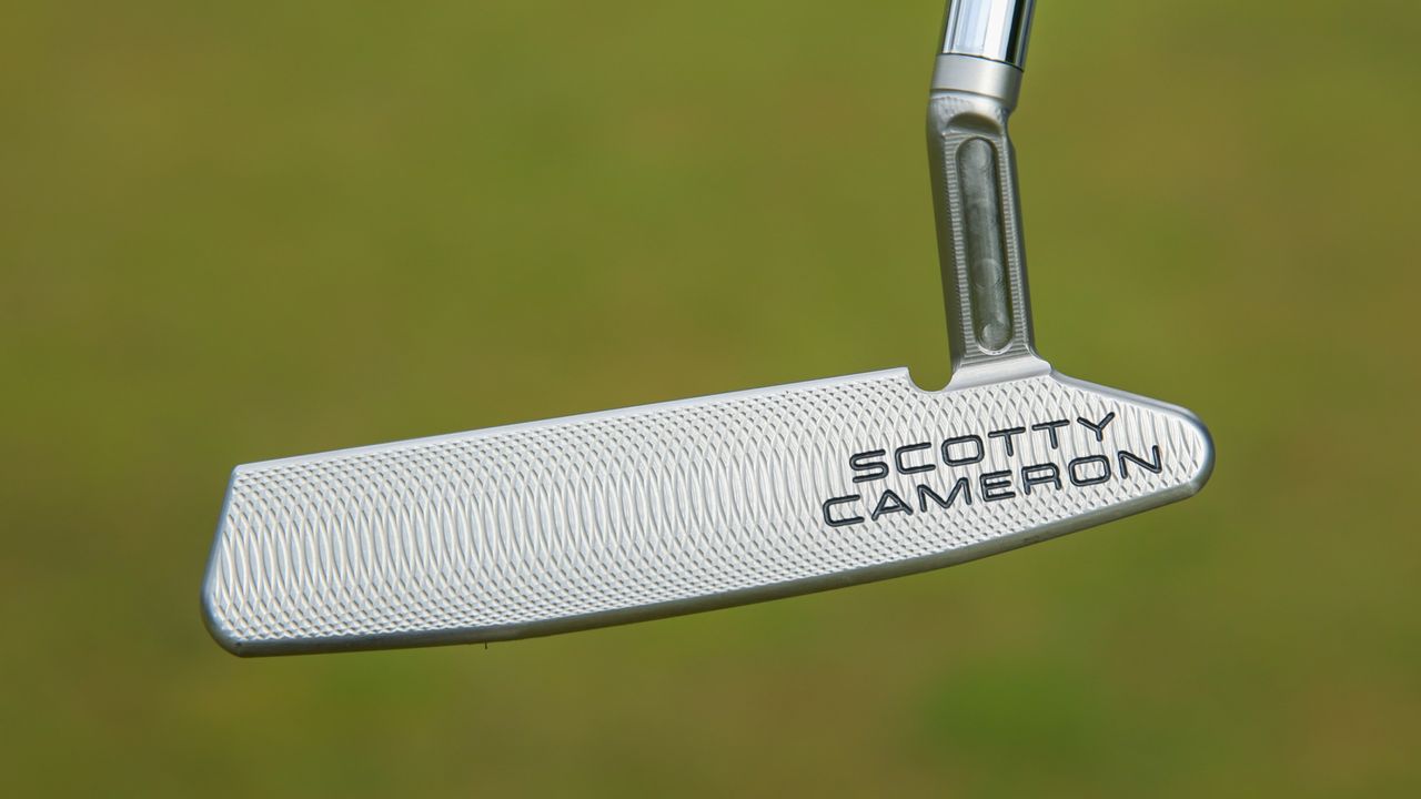 Scotty Cameron Super Select Newport 2.5 Plus Putter face