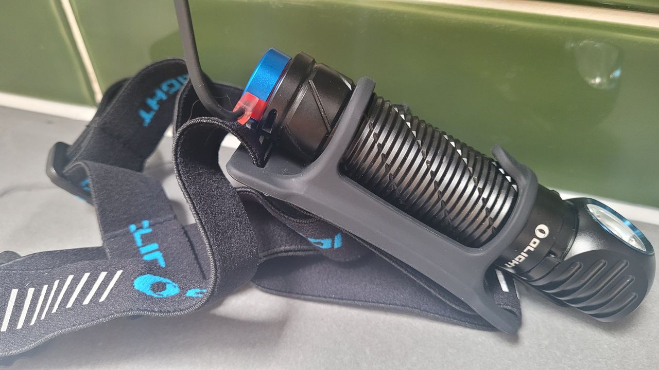 Olight Perun 2