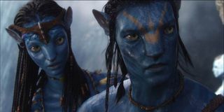 Zoe Saldana as Neytri and Sam Worthington as Jake Sully in Avatar (2009)