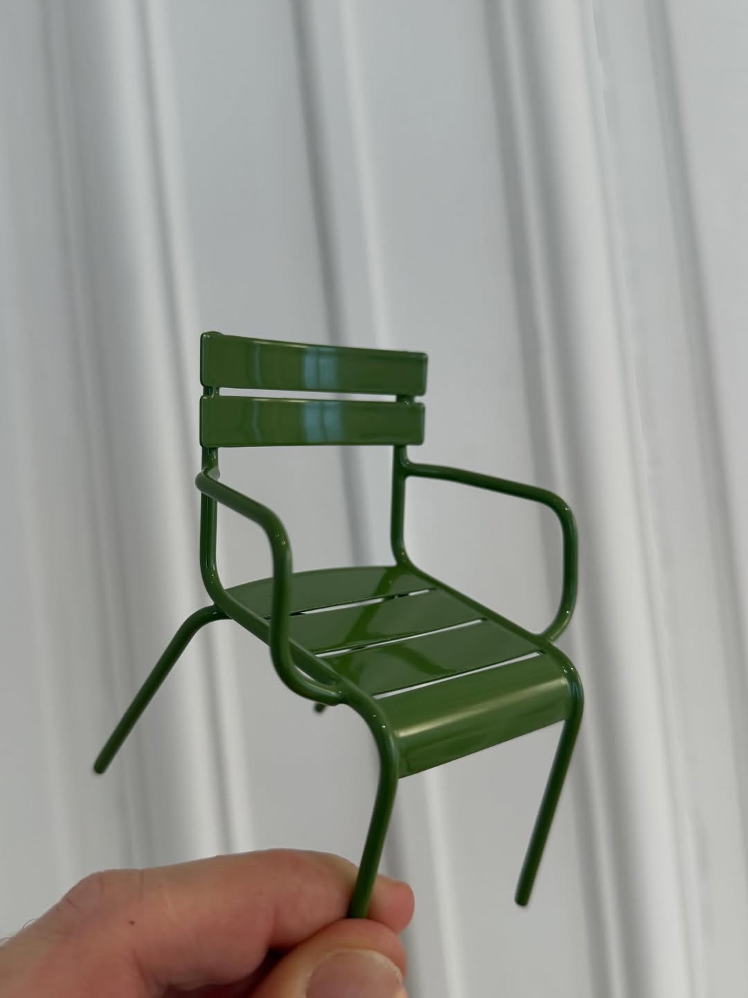 Dior A/W 2026 runway show invitation chair Jonathan Anderson