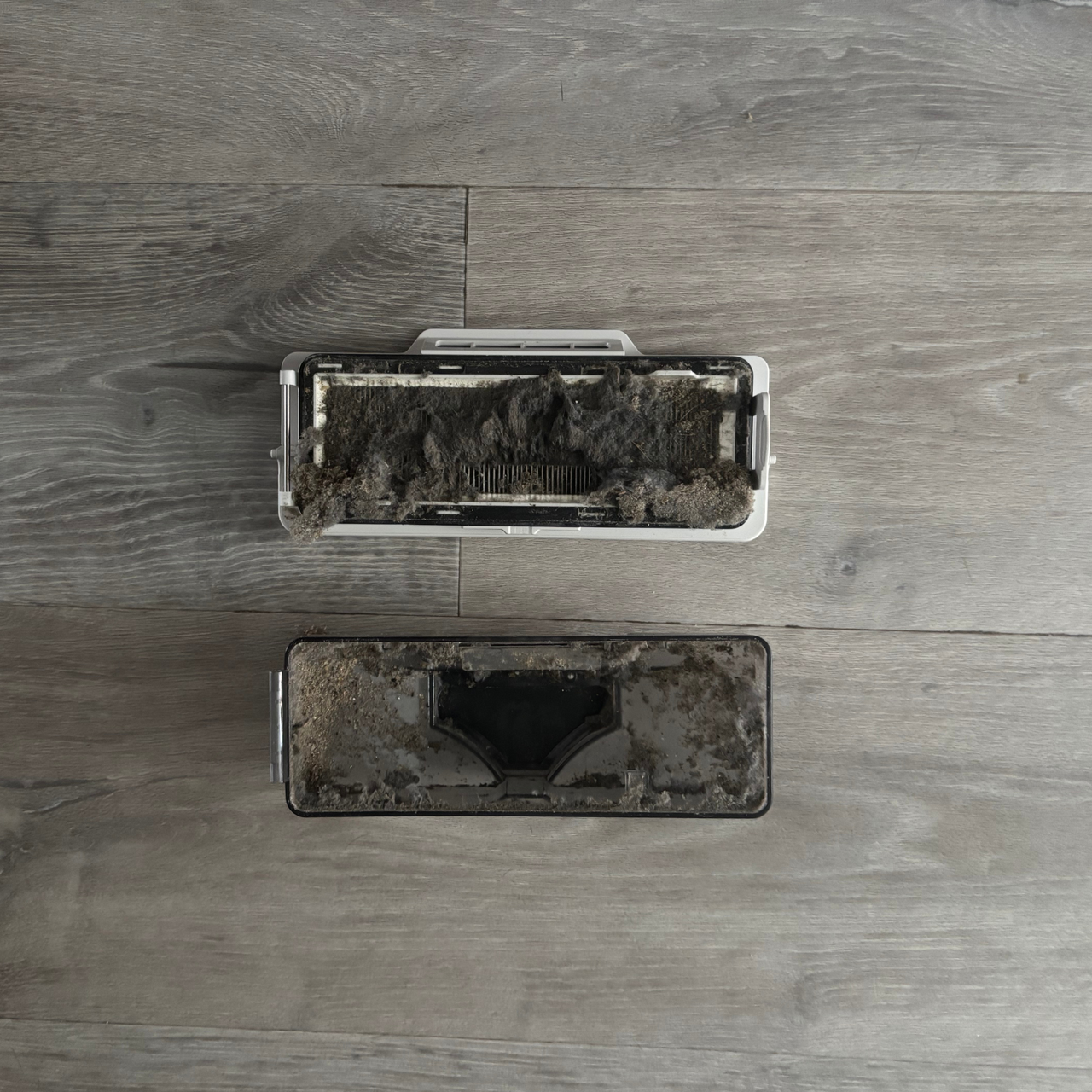 Samsung Bespoke Jet Bot Combo AI+ filter parts showing debris collected