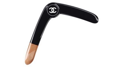 Chanel boomerang