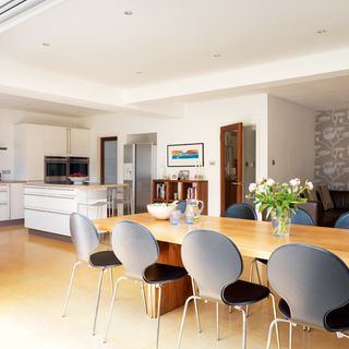 dining room with table and worktop