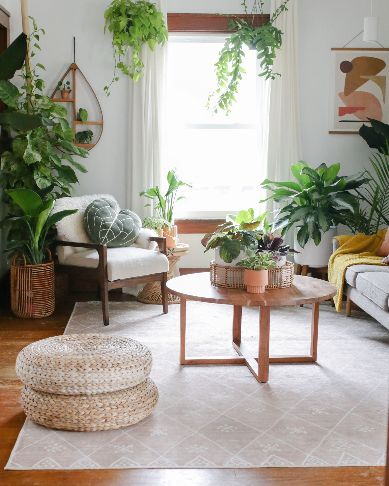 The only 6 things you need to buy for a small living room | Real Homes