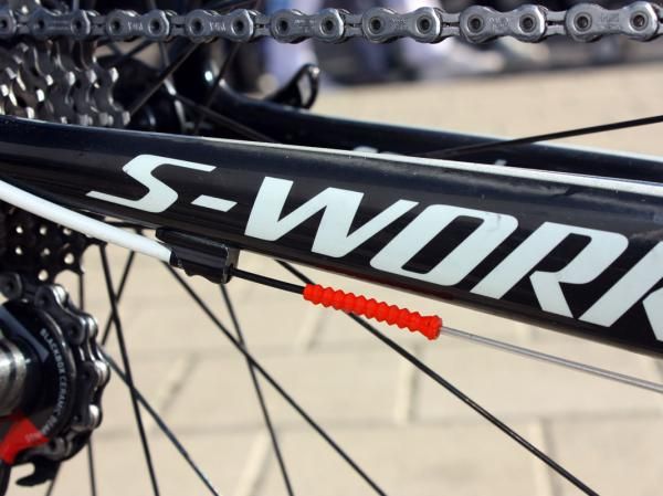 Gore's distinctive grub seal joins the end of the extra-long ferrule nose and the rearmost section of housing.