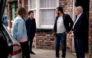 Coronation Street spoilers: Peter Barlow leaves everything behind for Carla