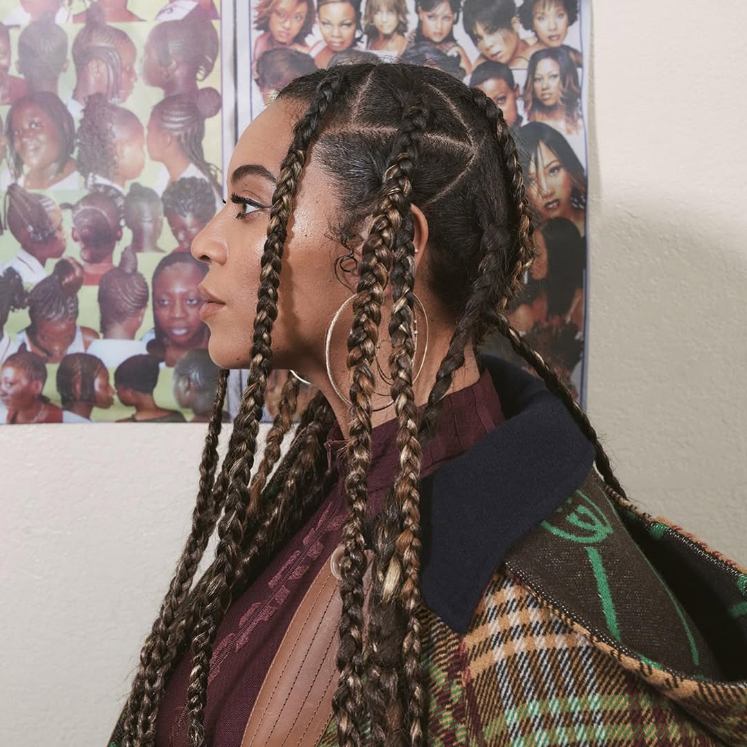 Beyonce in knotless braids