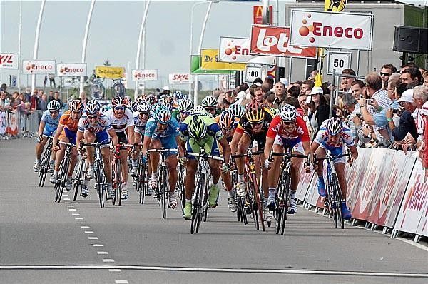 The field flies into Terneuzen