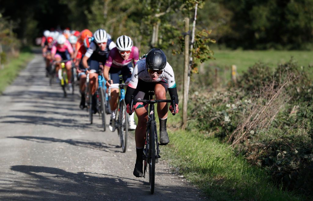 WEVELGEM BELGIUM OCTOBER 11 Demi Vollering of The Netherlands and Team Parkhotel Valkenburg Elisabeth DeignanArmitstead of The United Kingdom and Team Trek Segafredo Christine Majerus of Luxembourg and Boels Dolmans Cycling Team during the 9th GentWevelgem In Flanders Fields 2020 Women Elite a 1414km race from Ieper to Wevelgem GentWevelgem FlandersClassic on October 11 2020 in Wevelgem Belgium Photo by Bas CzerwinskiGetty Images