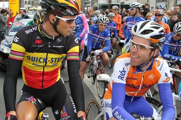 Tom Boonen (Quick Step) shares a laugh on the start line.