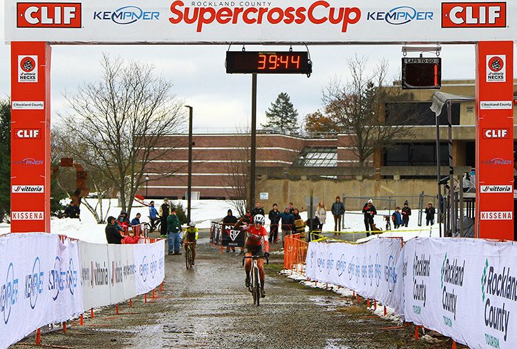 West (Specialized-tenspeed Hero) U23 Canadian Champion Take the win