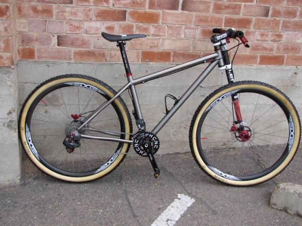 Claimed weight on the finished project is just 7.3kg (16.0lb).