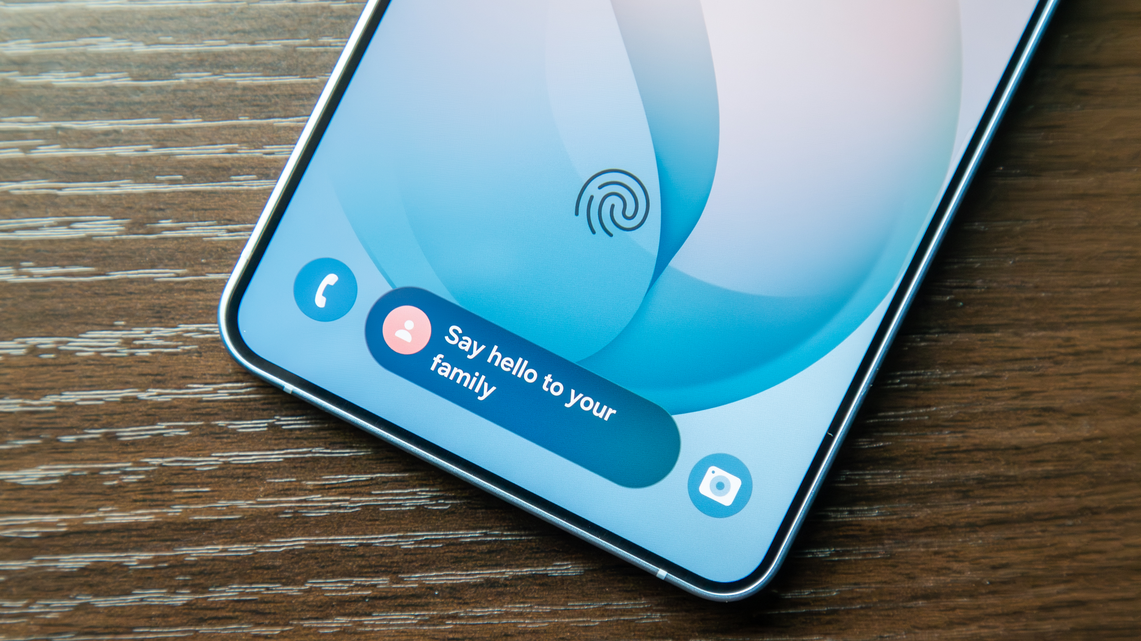 Now Bar on the Galaxy S26 Plus