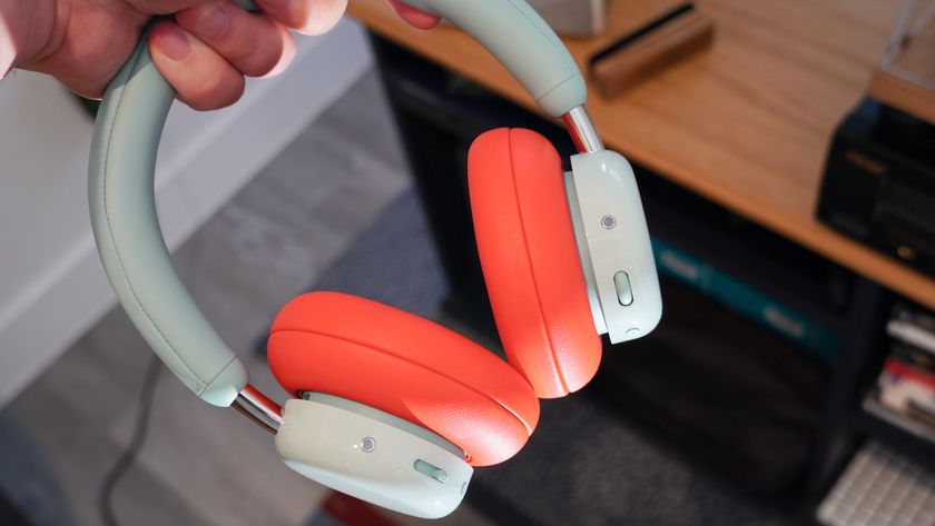 The CMF Headphone Pro in blue with interchangeable ear cushions. 