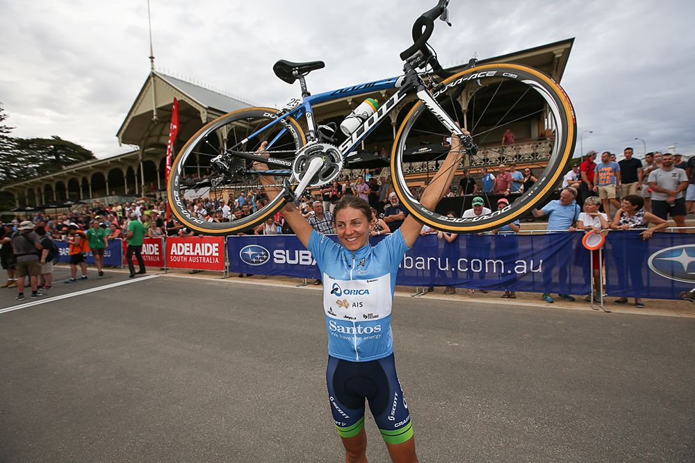 Katrin Garfoot (Orica-AIS) wins Santos Women's Tour