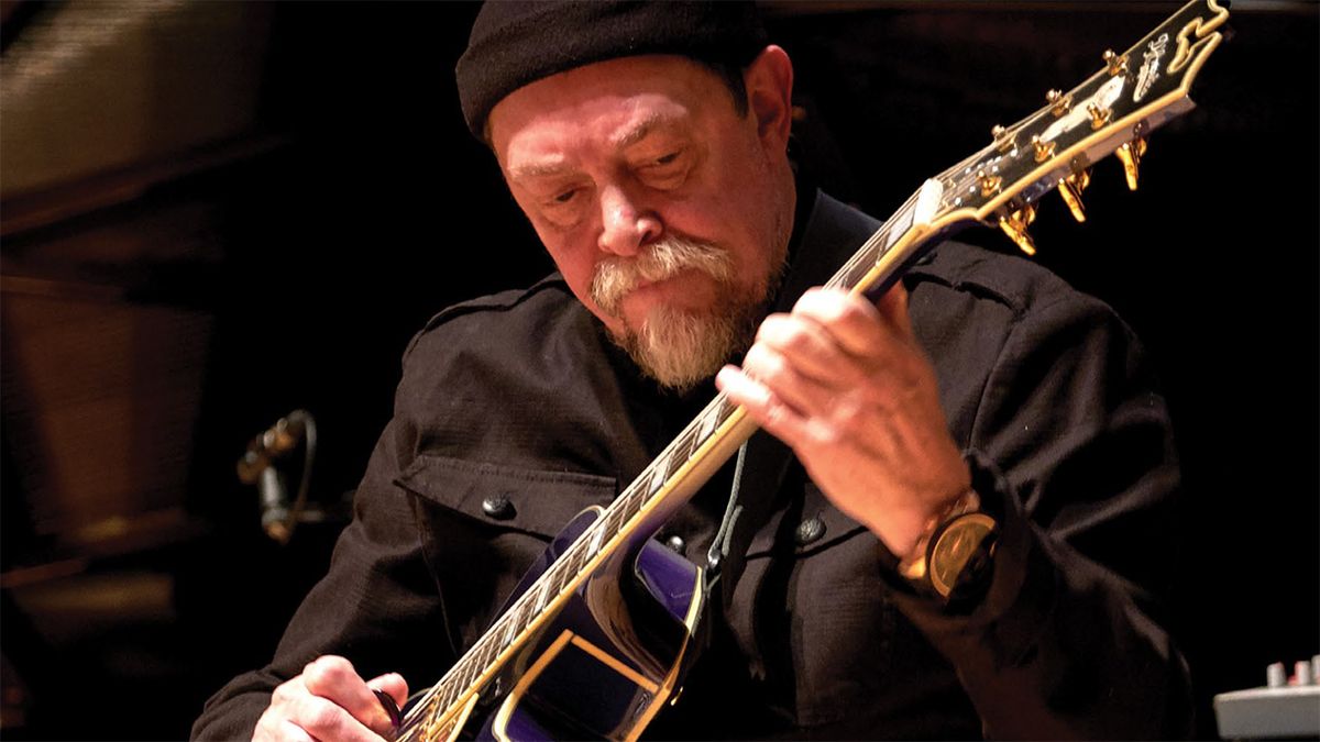 When Bill Nelson formed an improv trio with Soft Machine, Gong men