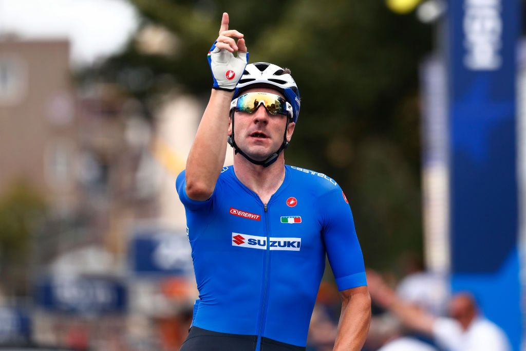 Elia Viviani (Italy) wins the European title