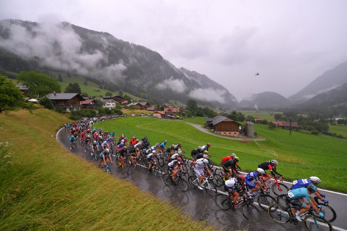 There was poor weather again for the peloton