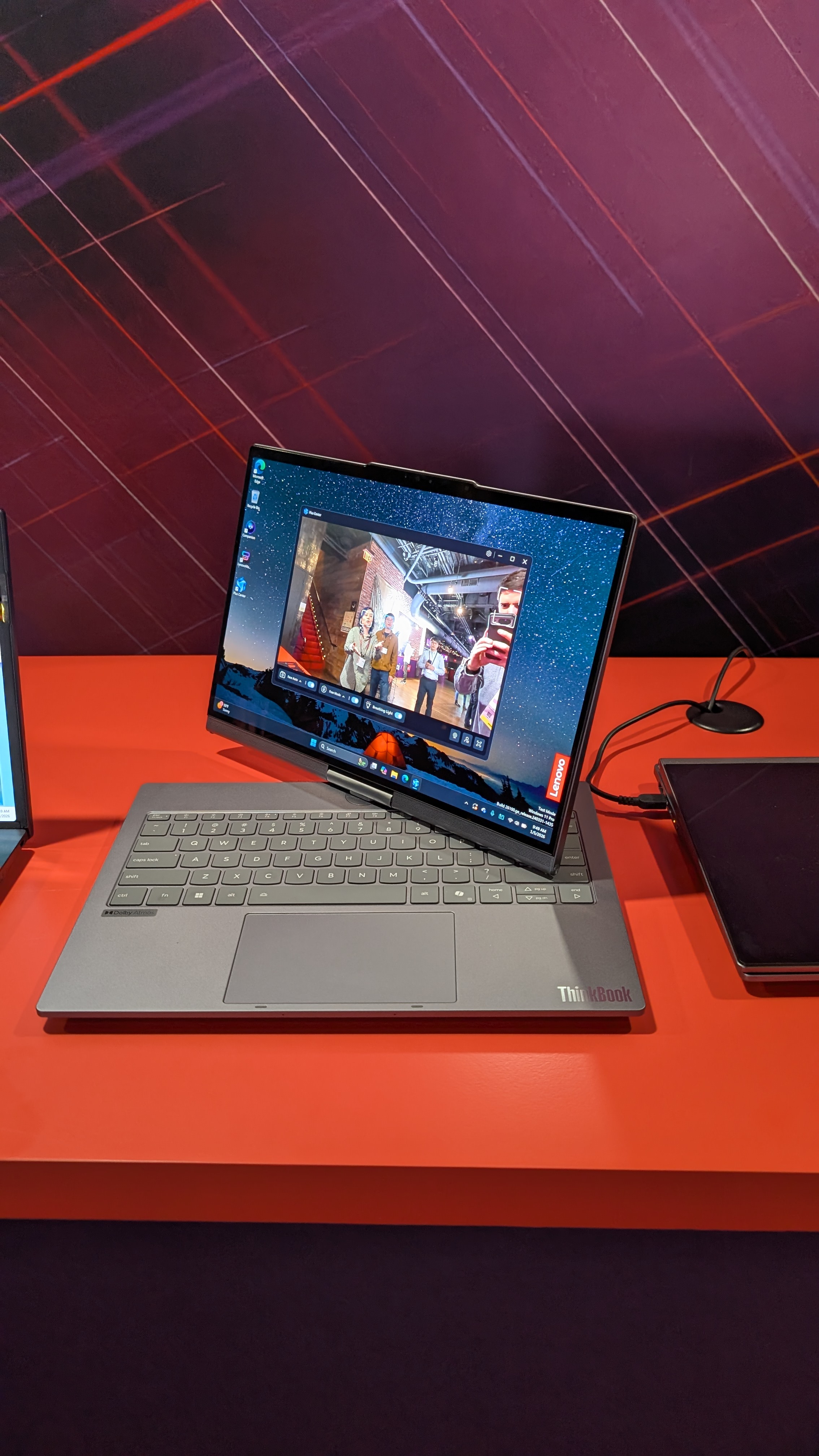 Lenovo ThinkBook Plus Gen 7 Auto Twist