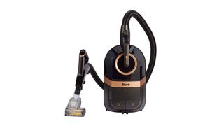 Shark CZ500UKT Bagless Cylinder Vacuum Cleaner with Dynamic Technology, Anti Hair Wrap & DuoClean, Pet Model