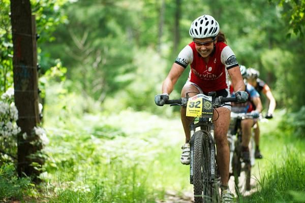 Rachel Mirvish (mirvishracing.com) leads other racers during the last stage