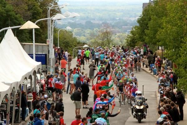The feed zone, atop the Polytechnique climb