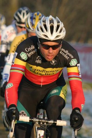 Belgian champion Sven Nys defended his lead in the Superprestige Series.