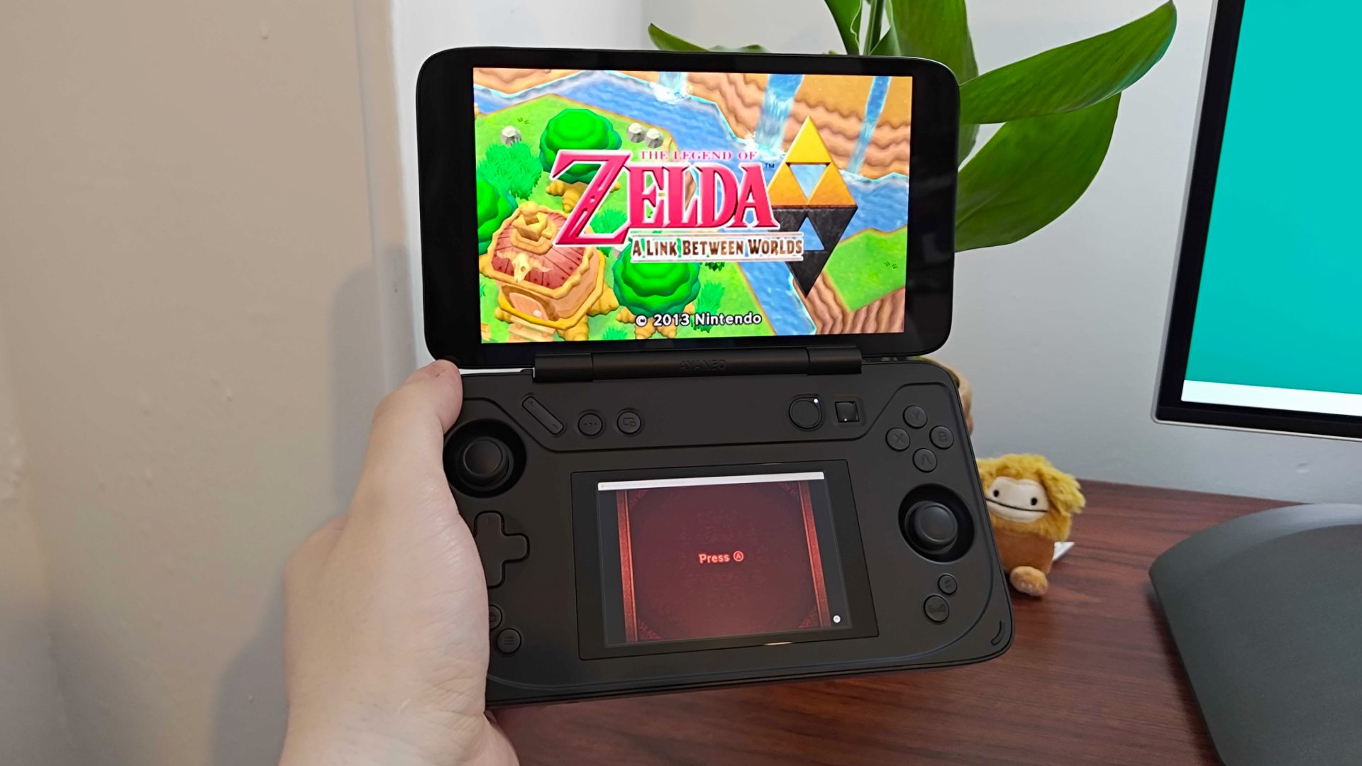 Ayaneo Flip DS review: “Nintendo should take notes for the Switch 2”