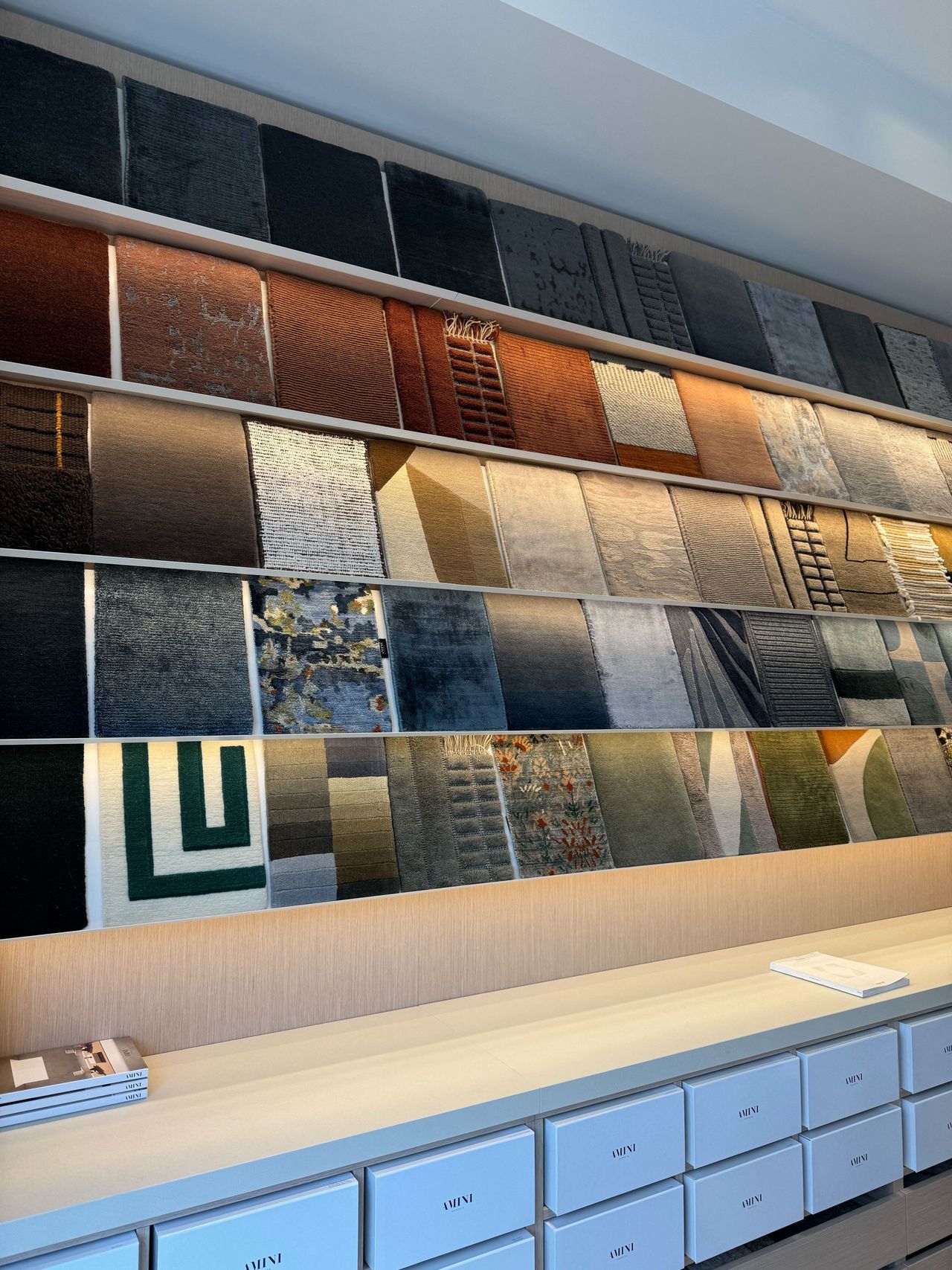 Amini rugs