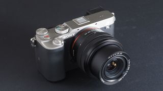 Sony FE 28-60mm f/4-5.6