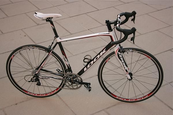 The 2009 Look 566 Origin carbon sportive.