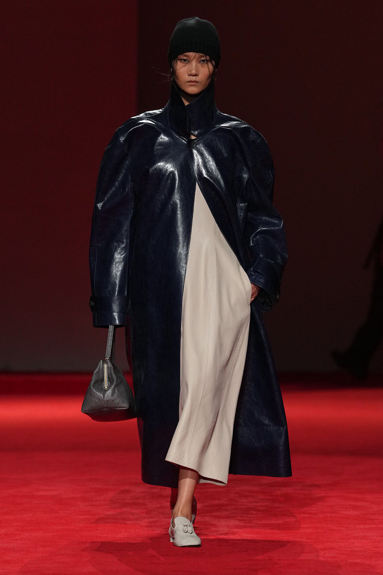 models on the Bottega Veneta Fall 2026 fashion show runway